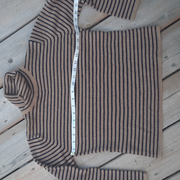 💫HOST PICK 💫Nygard sweater - Picture 4 of 5